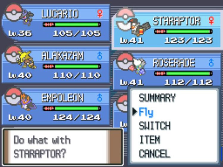 Selecting Fly from Staraptor’s menu. / Pokémon Platinum