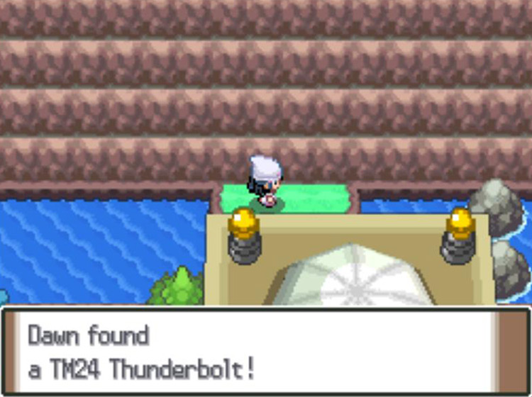 Acquiring the first copy of TM24 Thunderbolt / Pokémon Platinum