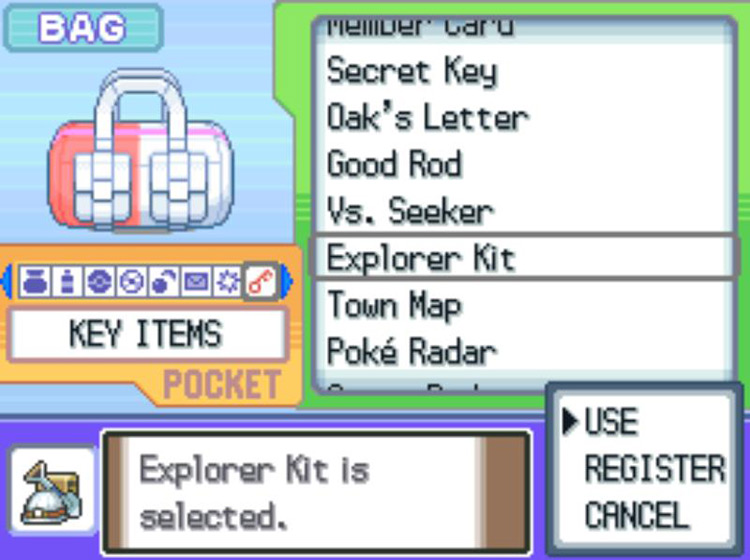 Using the Explorer Kit from the Key Items list. / Pokémon Platinum