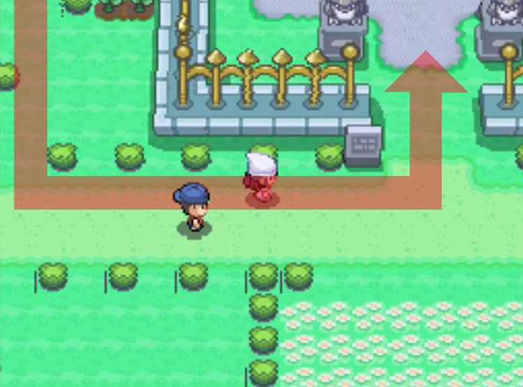 Heading through the gate of the Pokémon Mansion. / Pokémon Platinum