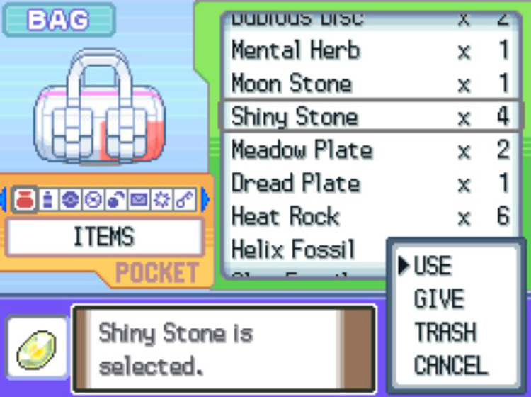Selecting the Shiny Stone from the Bag / Pokémon Platinum