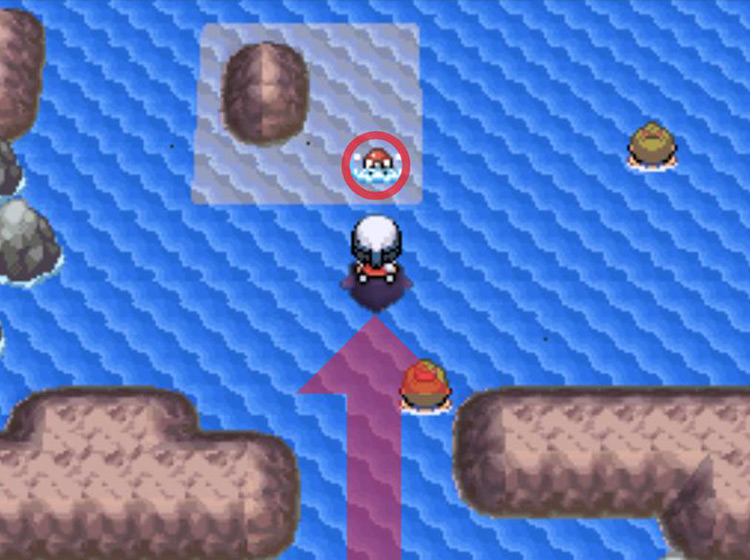 Approaching the Poké Ball on the islet to the north of Swimmer Gabrielle / Pokémon Platinum