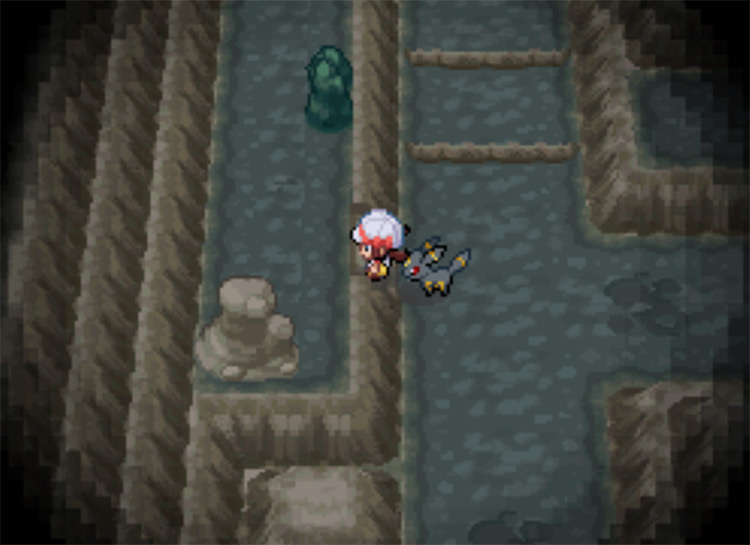 The correct turn to take at the intersection in Dark Cave / Pokemon HGSS